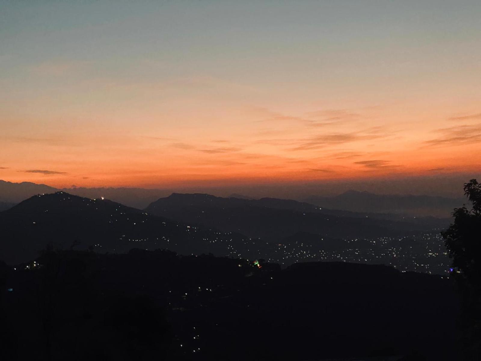 Hom'S Homestay & Farmstay Sarangkot Pokhara Exterior foto