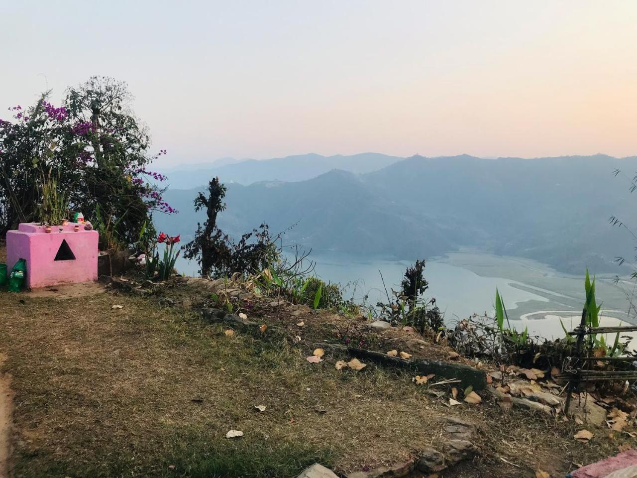 Hom'S Homestay & Farmstay Sarangkot Pokhara Exterior foto